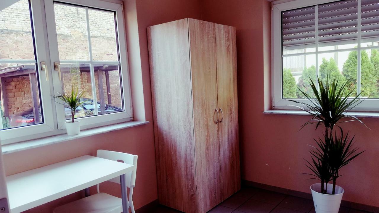 White House 'Privatzimmer' Mannheim Exteriér fotografie