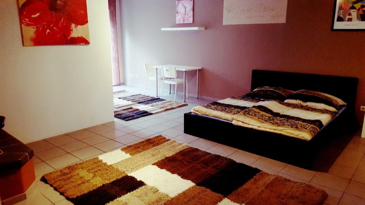 White House 'Privatzimmer' Mannheim Exteriér fotografie