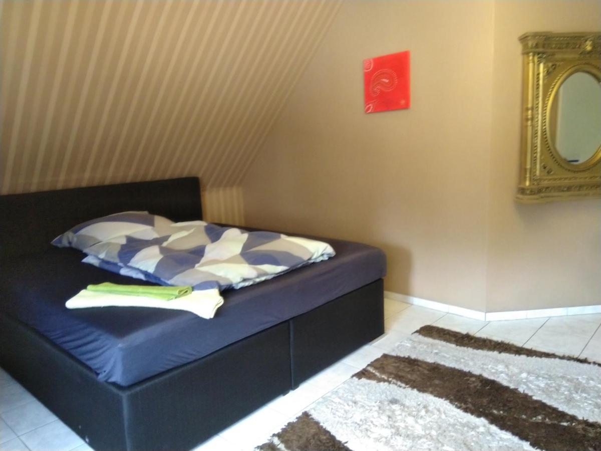 White House 'Privatzimmer' Mannheim Exteriér fotografie
