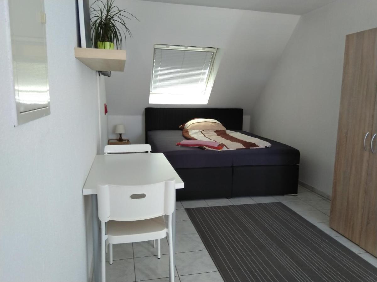 White House 'Privatzimmer' Mannheim Exteriér fotografie