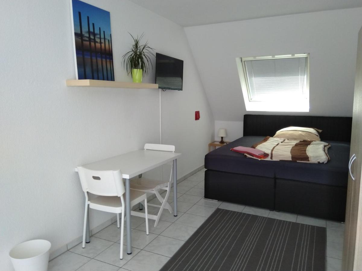 White House 'Privatzimmer' Mannheim Exteriér fotografie